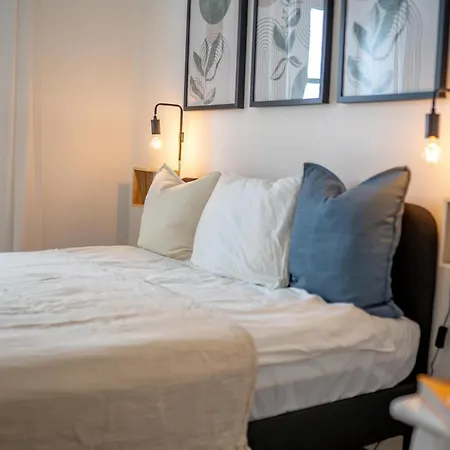 Modern Old Town House With Sunny Terrace * 빌라도비스포