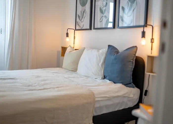 Modern Old Town House With Sunny Terrace * 빌라도비스포