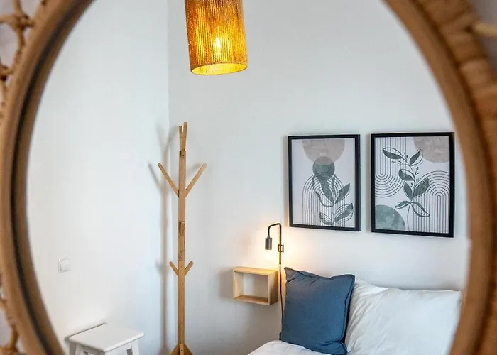 아파트 Modern Old Town House With Sunny Terrace *