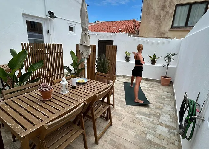 Modern Old Town House With Sunny Terrace 아파트 빌라도비스포